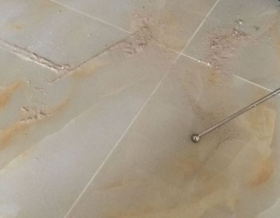 三元瓷砖空鼓维修公司分享粘合剂选择不当在瓷砖铺贴过程中可能导致以下问题
